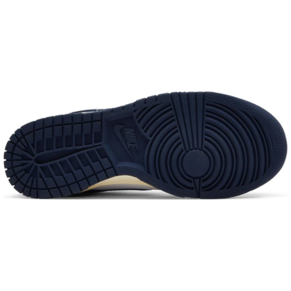 Nike Dunk Low 'Vintage Navy'