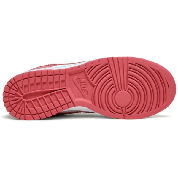 Nike Dunk Low 'Archeo Pink'